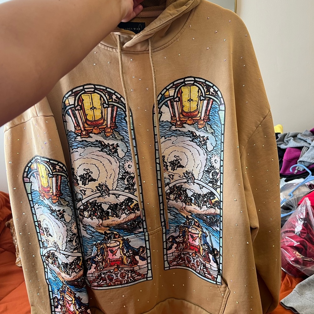 WHO DECIDES WAR hoodie (ONLY WORE ONCE) Still in NEW condition!
